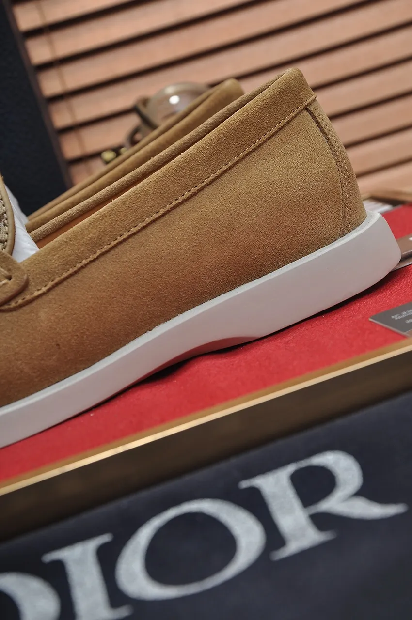 Men's shoes 💰520💶 [Dior] high-end goods Niuli original order quality Dior —🆘. Dior original order purchasing, high-end leather shoes, fabric: imported cowhide from Italy ➕ water-dyed cowhide/cowhide lining ➕ special original outsole, fine workmanship, real-life shooting 🎬 size: 38-45 (customized at 45)